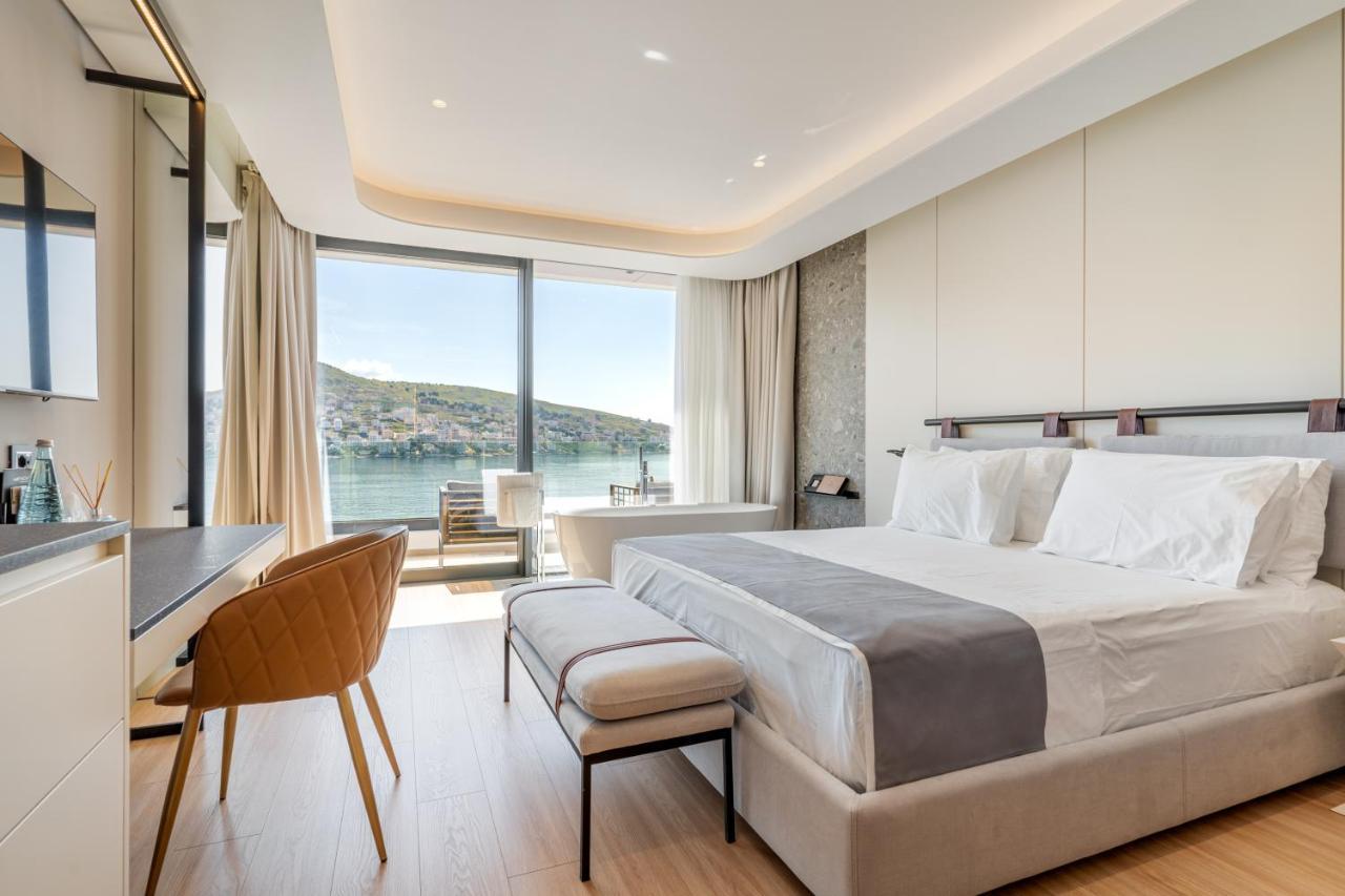 Yacht Premium Hotel Sarandë Eksteriør billede