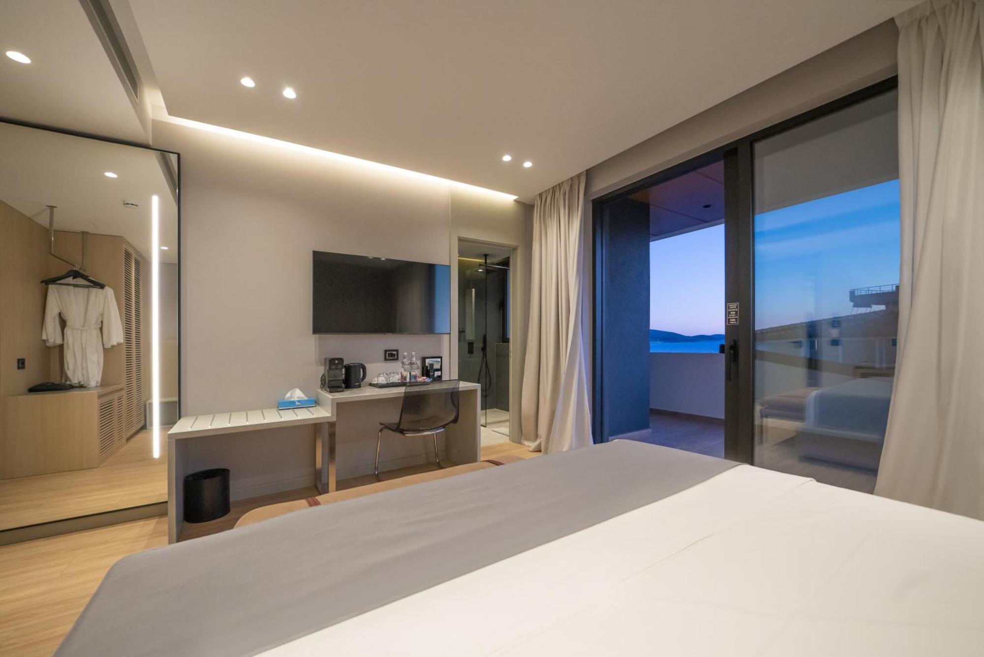 Yacht Premium Hotel Sarandë Eksteriør billede