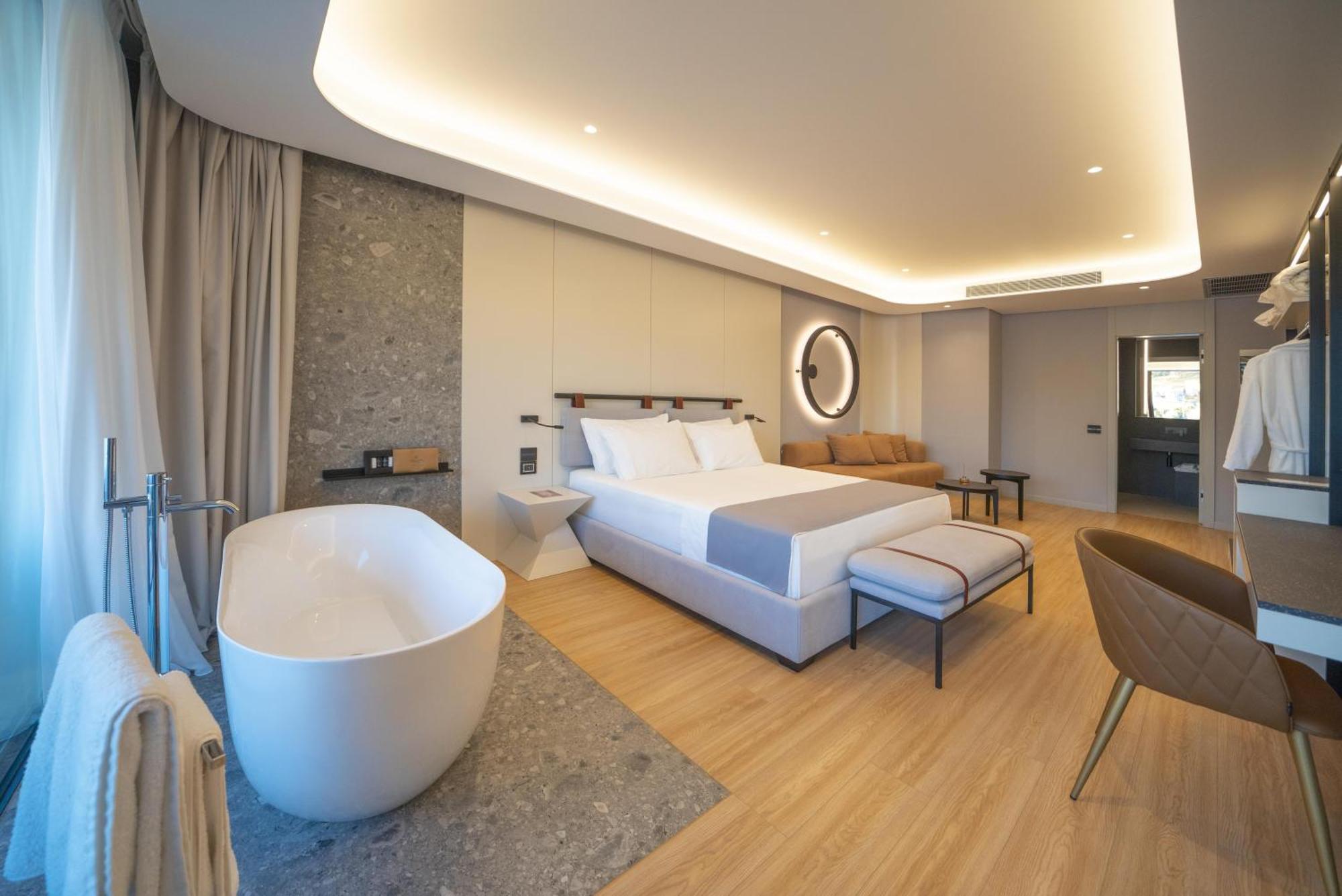 Yacht Premium Hotel Sarandë Eksteriør billede